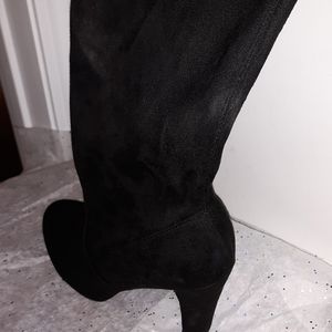 Herstyle kristinnaa Black suede thigh high boots